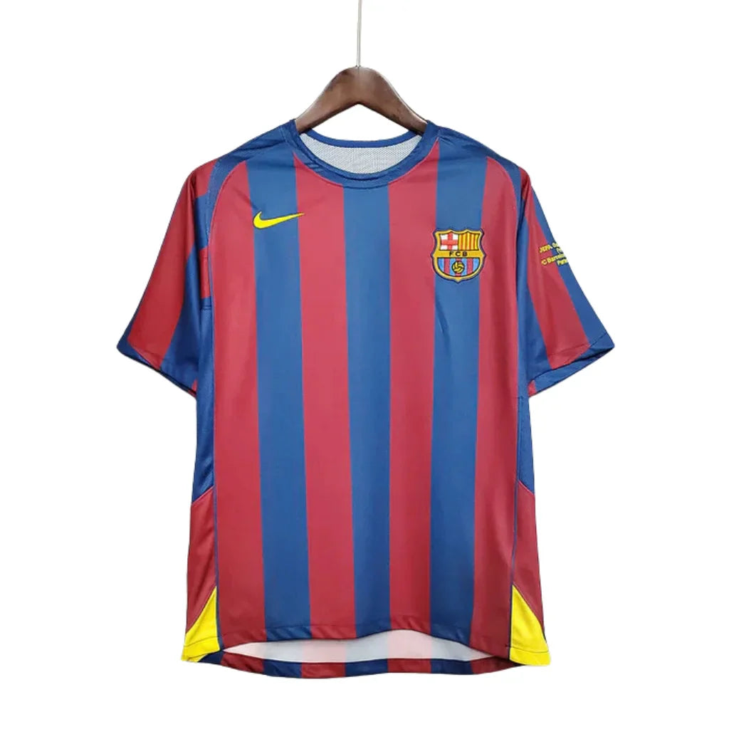 Jersey Barcelona Retro Azul e Vermelha Nike - 2006