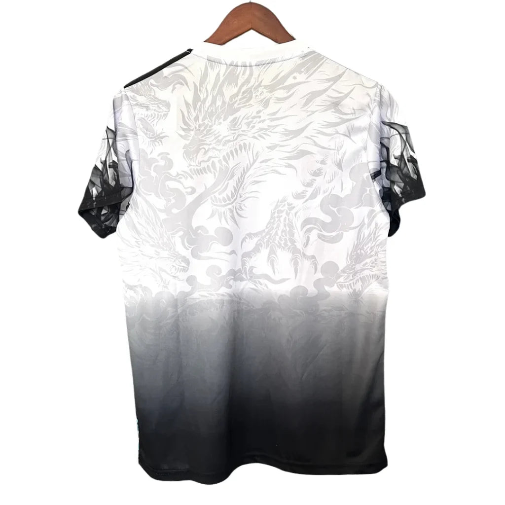 Jersey de futebol branca Real Madrid Dragon Edition - 2025/2026